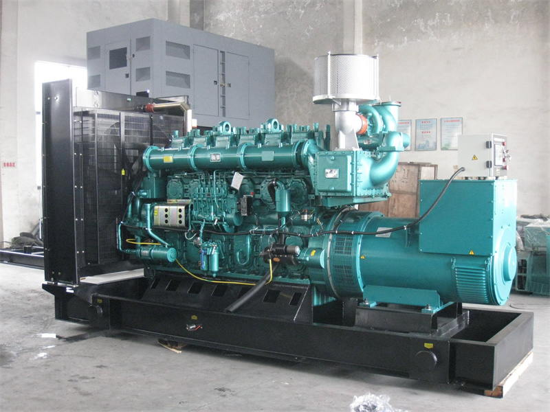 焉耆200KW 柴油发电机的油耗是多少?
